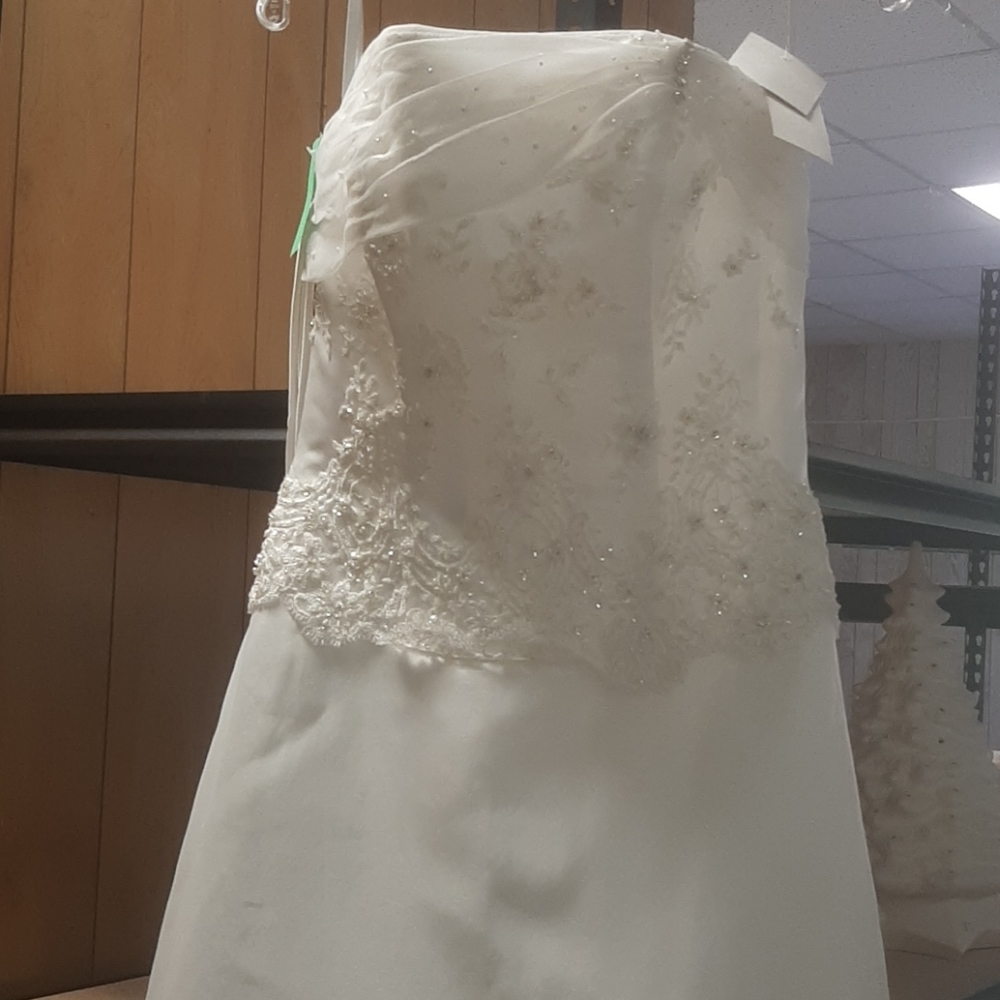 Wedding gown
